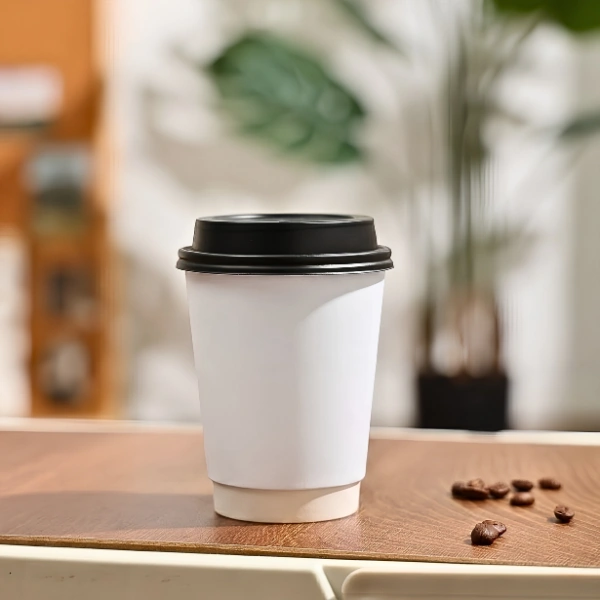10oz white double wall paper cup in use 10oz white double wall paper cup in use